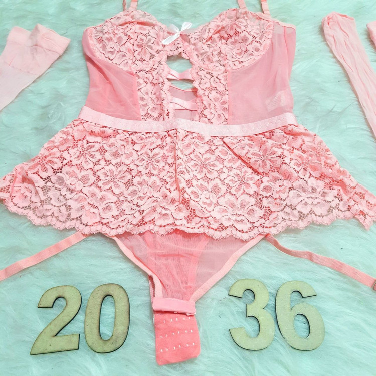 بادی فانتزی فنردار همراه با جوراب زنانه