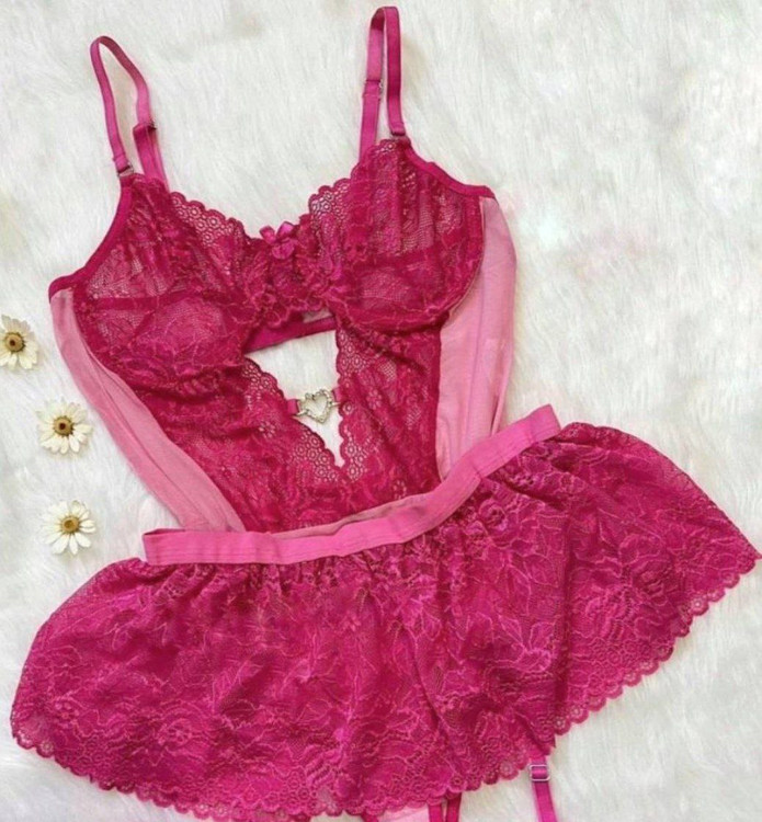 ست لباس زیر فانتزی زنانه