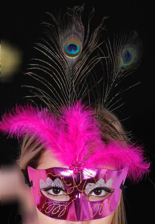 نقاب بالماسکه