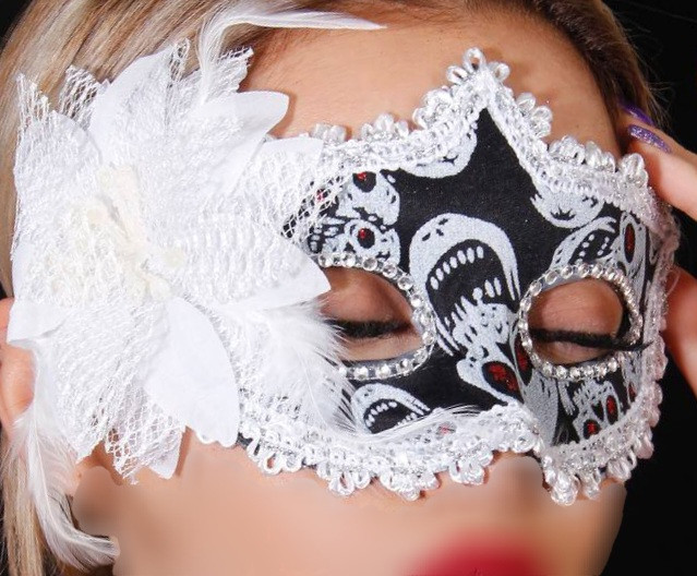 نقاب بالماسکه