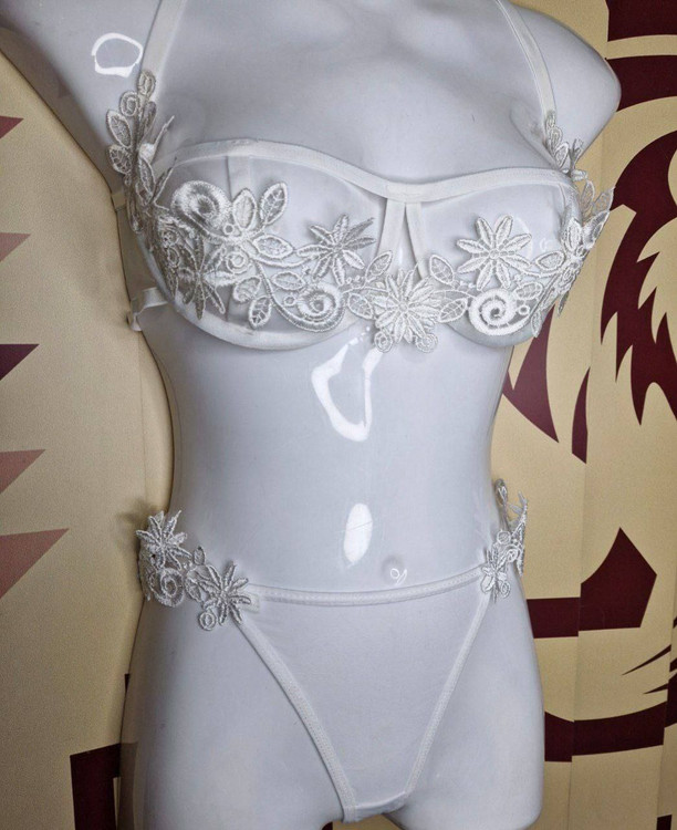 ست شورت و سوتین اپلیکه دار زنانه