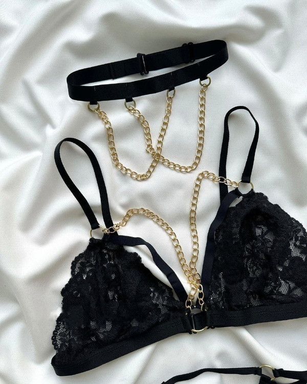 ست لباس زیر فانتزی زنانه