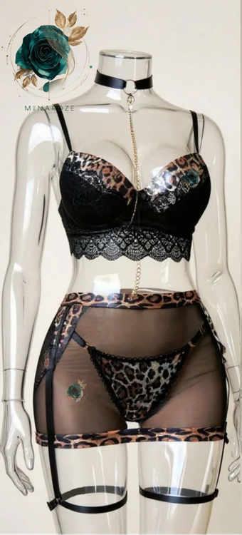 ست لباس زیر فانتزی زنانه