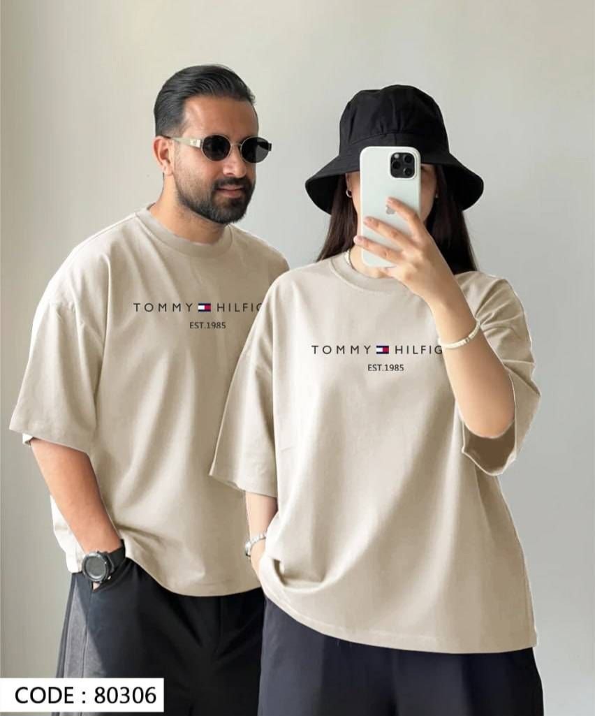 تیشرت باکسی کاپلی هم زنانه هم مردانه طرح Tommy جنس نخ پنبه خنک تابستانی آستین سه ربع کد 80306