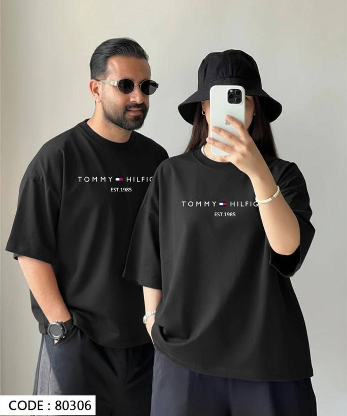 تیشرت باکسی کاپلی هم زنانه هم مردانه طرح Tommy جنس نخ پنبه خنک تابستانی آستین سه ربع کد 80306
