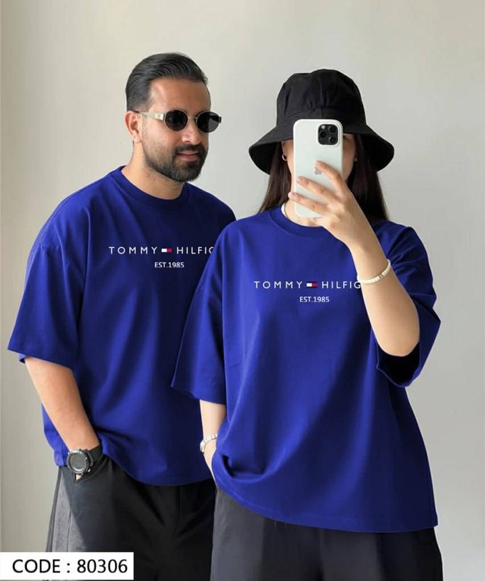 تیشرت باکسی کاپلی هم زنانه هم مردانه طرح Tommy جنس نخ پنبه خنک تابستانی آستین سه ربع کد 80306