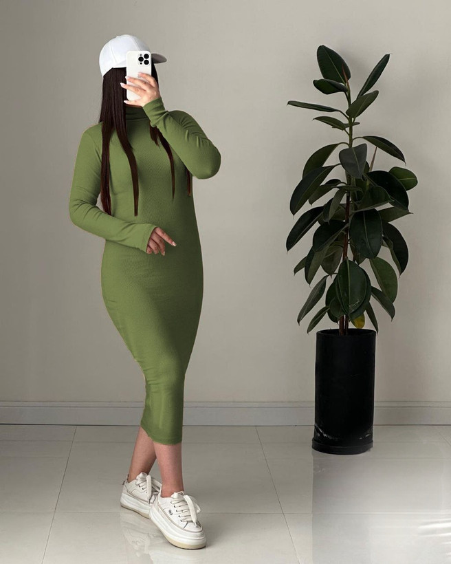 پیراهن زنانه ماکسی فانریپ یقه اسکی کد 50706 مناسب سه فصل بهار تابستان و پاییز