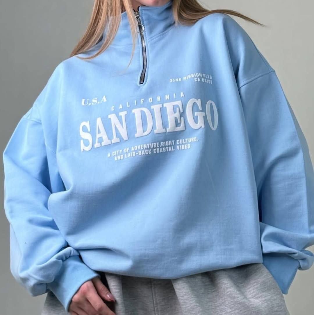 دورس نیم‌زیپ اسپرت با چاپ San Diego و جنس دورس داخل کرکی با یقه زیپ‌دار